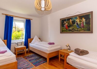 Ferienwohnung Feldblick – Schlafzimmer mit Einzelbetten