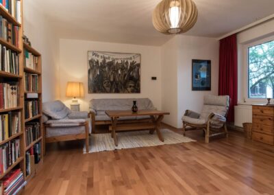 Ferienwohnung Feldblick – Wohnzimmer mit Sitzecke